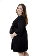 Kleid Erua schwarz, Model Jasmin (1,75 m, Gr. 48 long im 7. Monat schwanger)